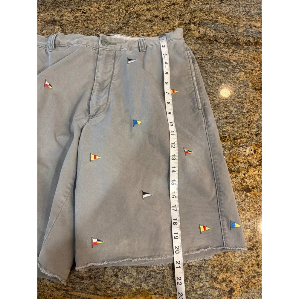 J. Crew Shorts Mens 35W Gray‎ Embroidered Flags Regular Fit Raw Hem Preppy Y2K